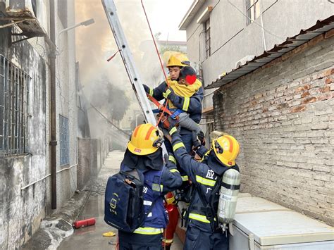 失火了|警示录｜5人被困身亡，自建房起火为何逃生失败